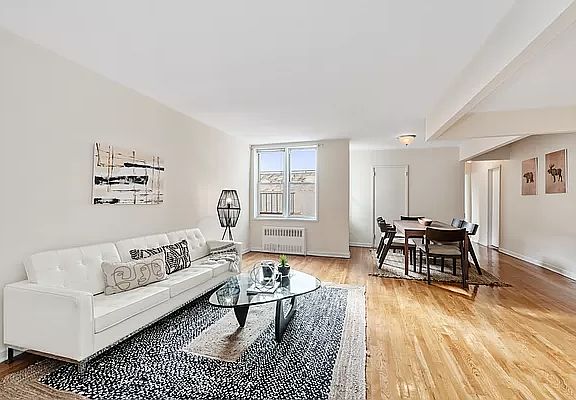 3rd image of 31-85 Crescent St #4