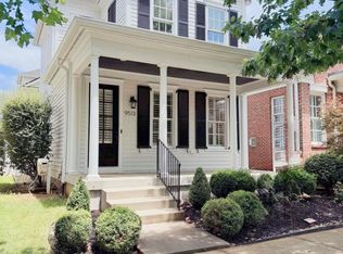 9513 Indian Pipe Ln, Prospect, KY 40059
