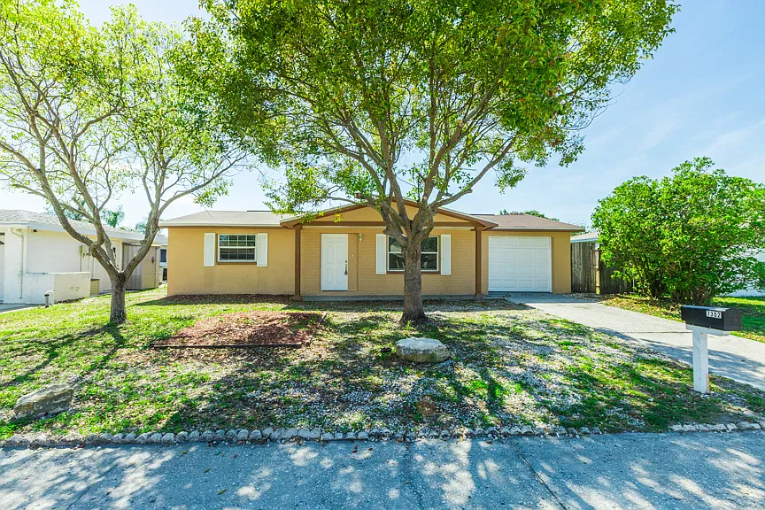 7302 Deerfield Dr