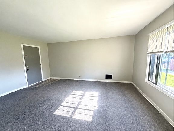 2nd image of 12 Knowlton Ave S #24493-STREET449