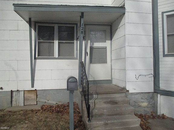 2. 128 W Gilbert, Front Porch