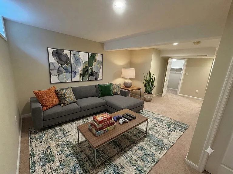 8233 Crestmont Cir — Photo 14