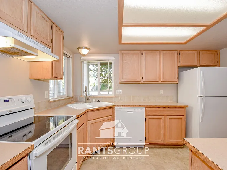5305 Stockton St SE — Photo 5