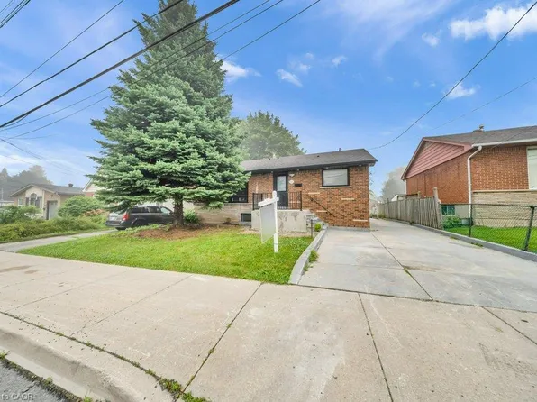 441 W 5th St, Hamilton, ON L9C 3P5