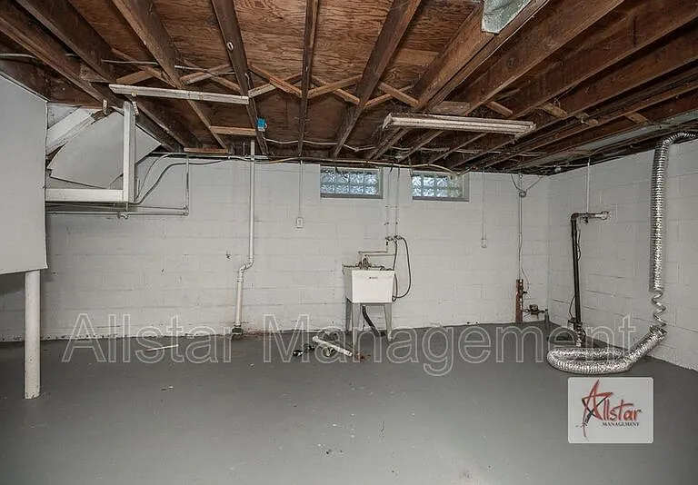 8958 Woodridge Ln — Photo 22