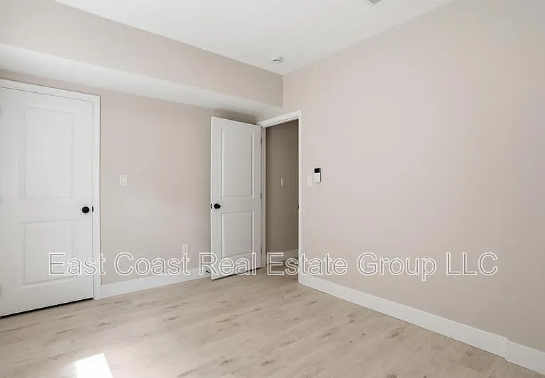 530 N 3rd St #B — Photo 15