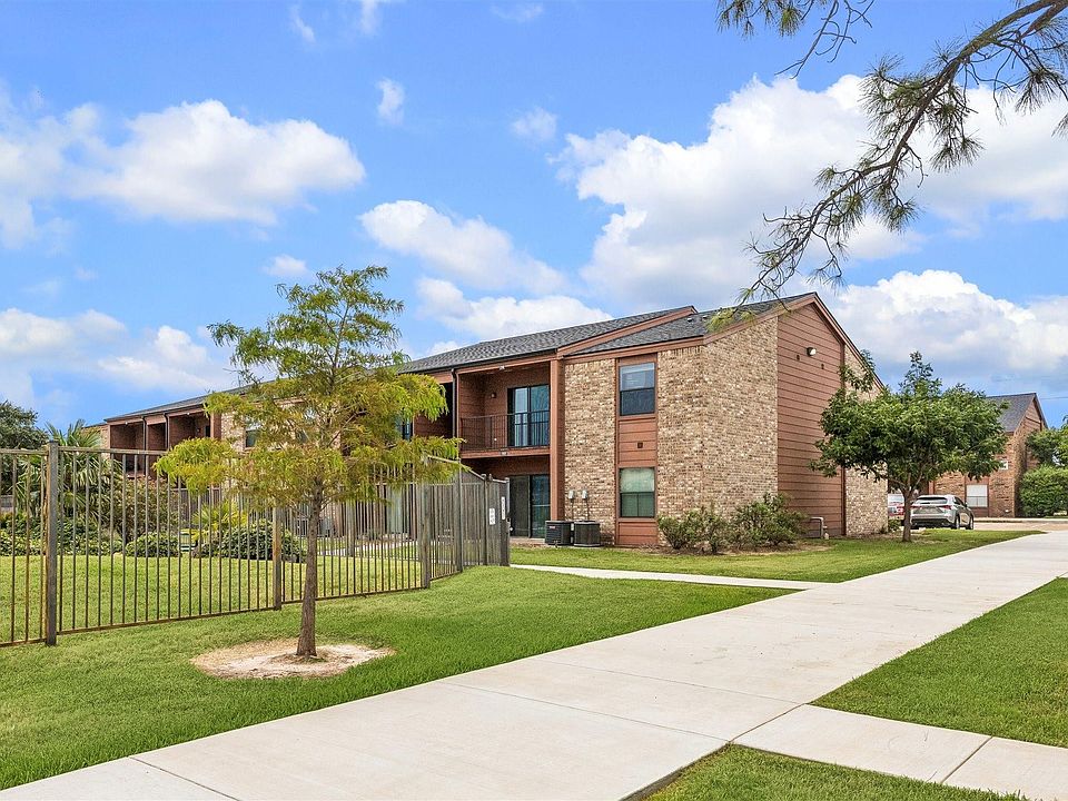 1st image of 904 University Oaks Blvd APT 118