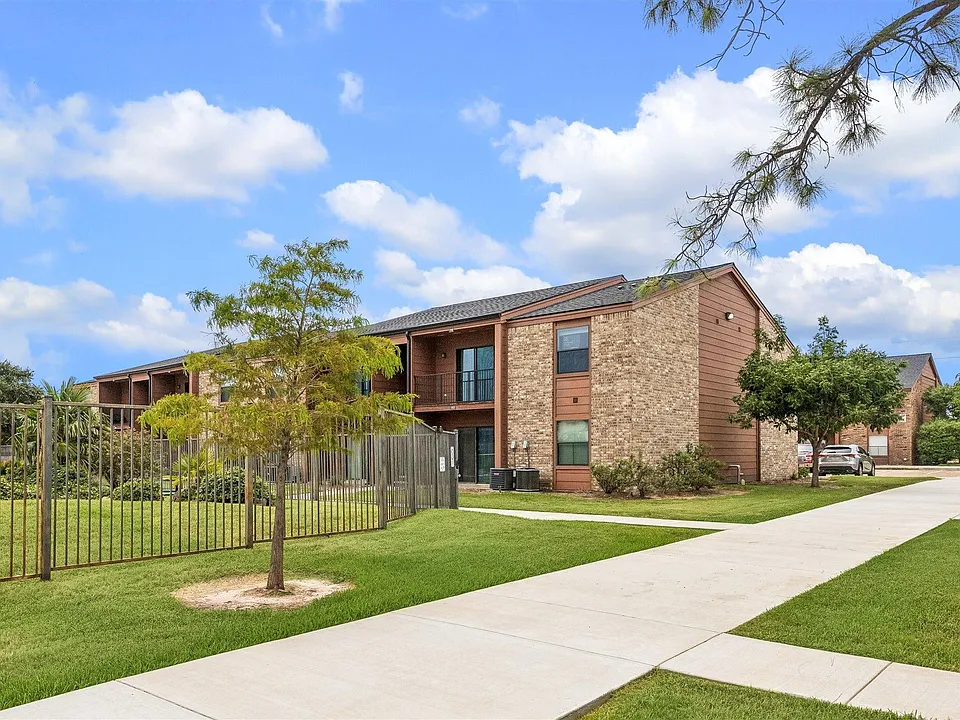 904 University Oaks Blvd #118