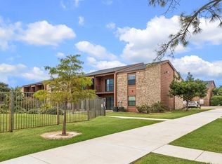 904 University Oaks Blvd APT 118, College Station, TX 77840