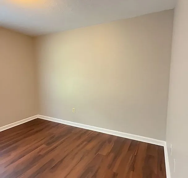 2710 W Kentucky St — Photo 10