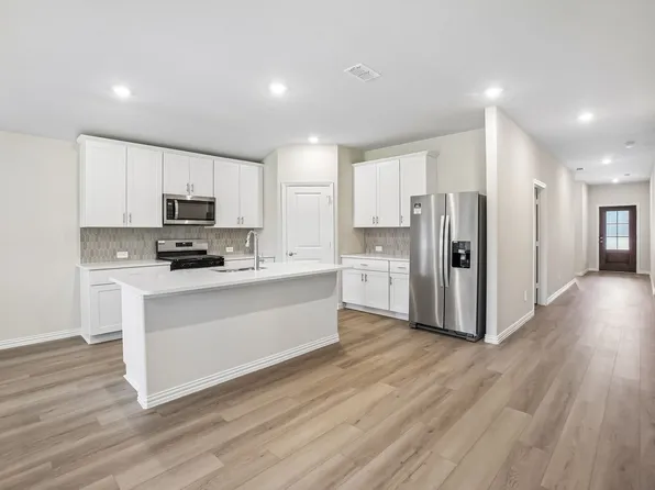 2138 Longchamp Ln, Seagoville, TX 75159