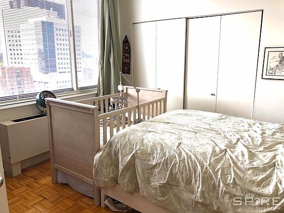 3rd image of 1500 Lexington Ave APT 19P