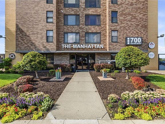 3rd image of 700 E 8th St Unit 5B