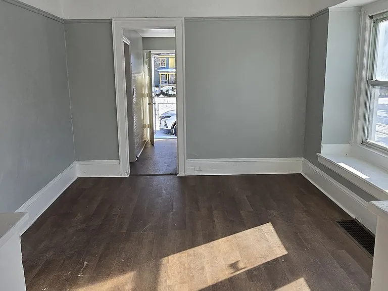 2257 E 80th St #1 — Photo 10