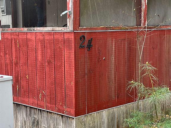 5th image of 24 Brookside Avenue