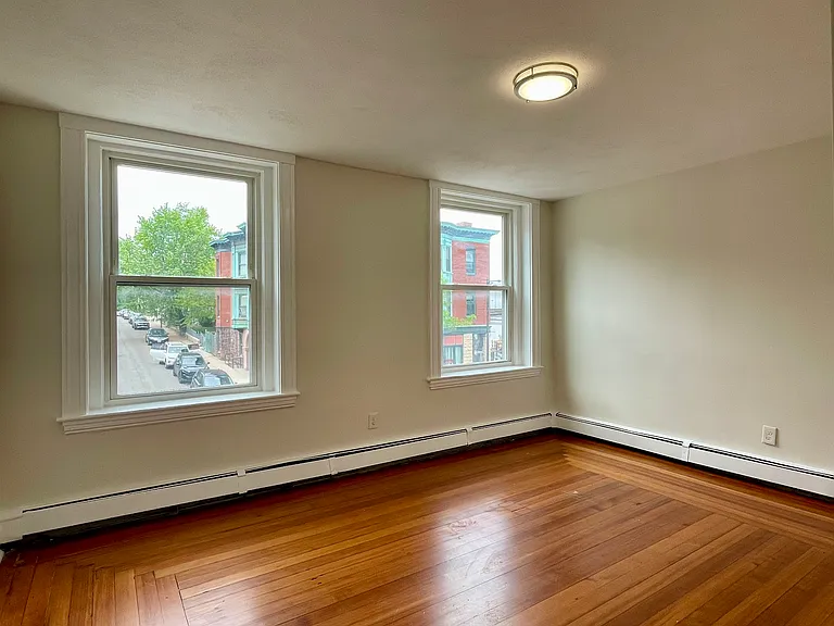 376 Washington St #1 — Photo 10