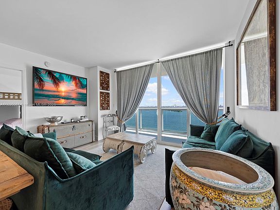 5th image of 1800 N Bayshore Dr APT 1505