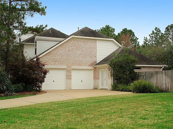 3rd image of 15615 Stable Lake Dr