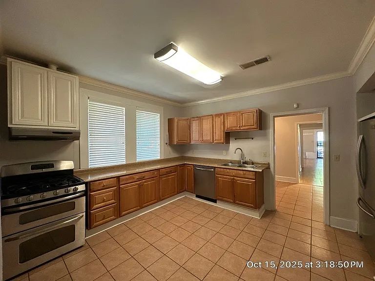443 N Avalon St — Photo 8