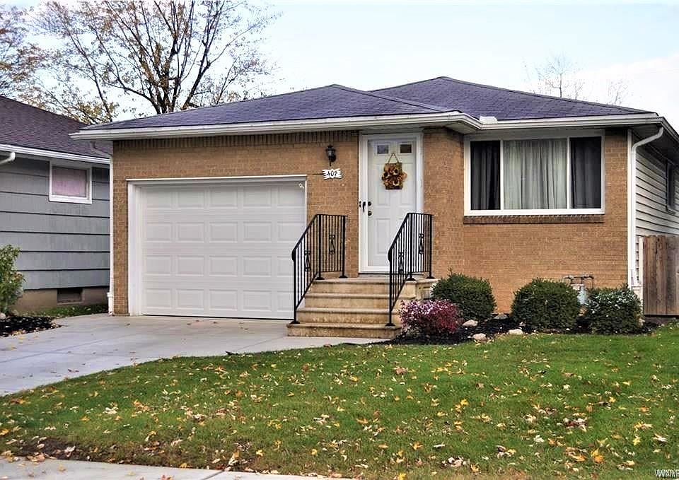 1st image of 407 Ashford Ave