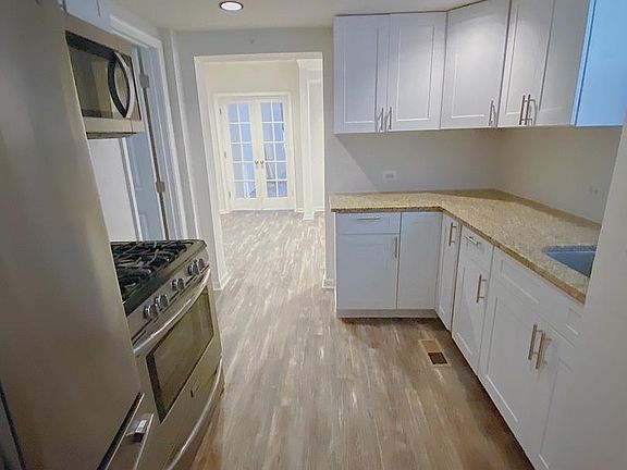 3rd image of 4605 Kramme Ave