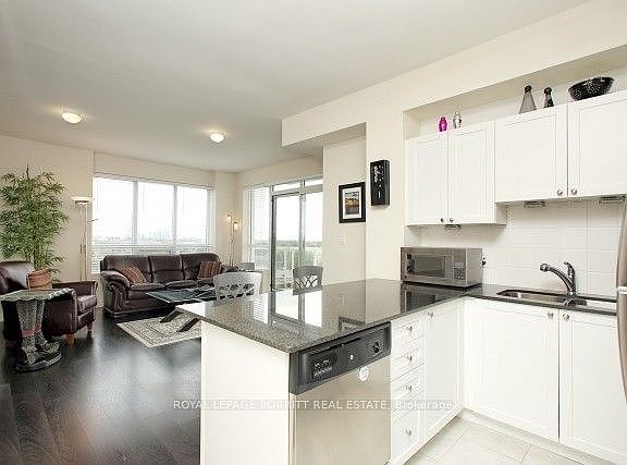 5th image of 3865 Lake Shore Blvd W #1109