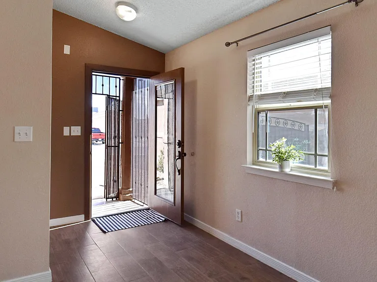 14229 Poets Rock Ln — Photo 4