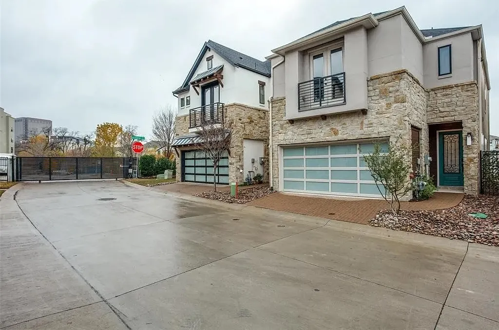 3 bed, 1882 sqft, $3,500 — Photo 1