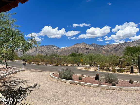 3rd image of 8082 E Maguey Dr