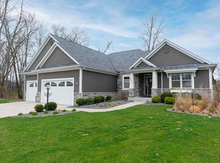 50821 Summit Ridge Trl, South Bend, IN 46628