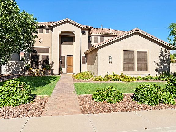 2nd image of 3541 S Camellia Pl