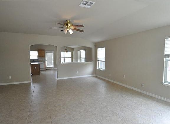 4th image of 17114 Zola Ln