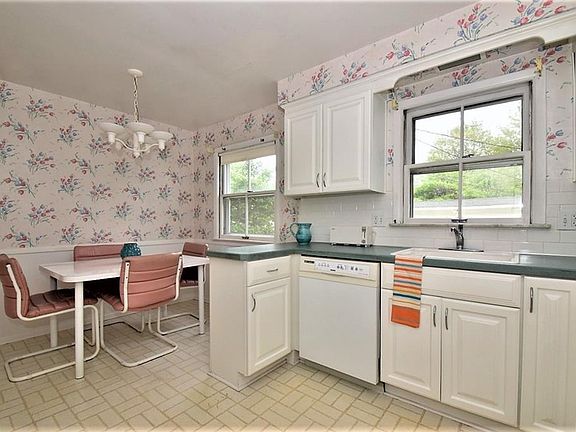 5th image of 18115 Scottsdale Blvd