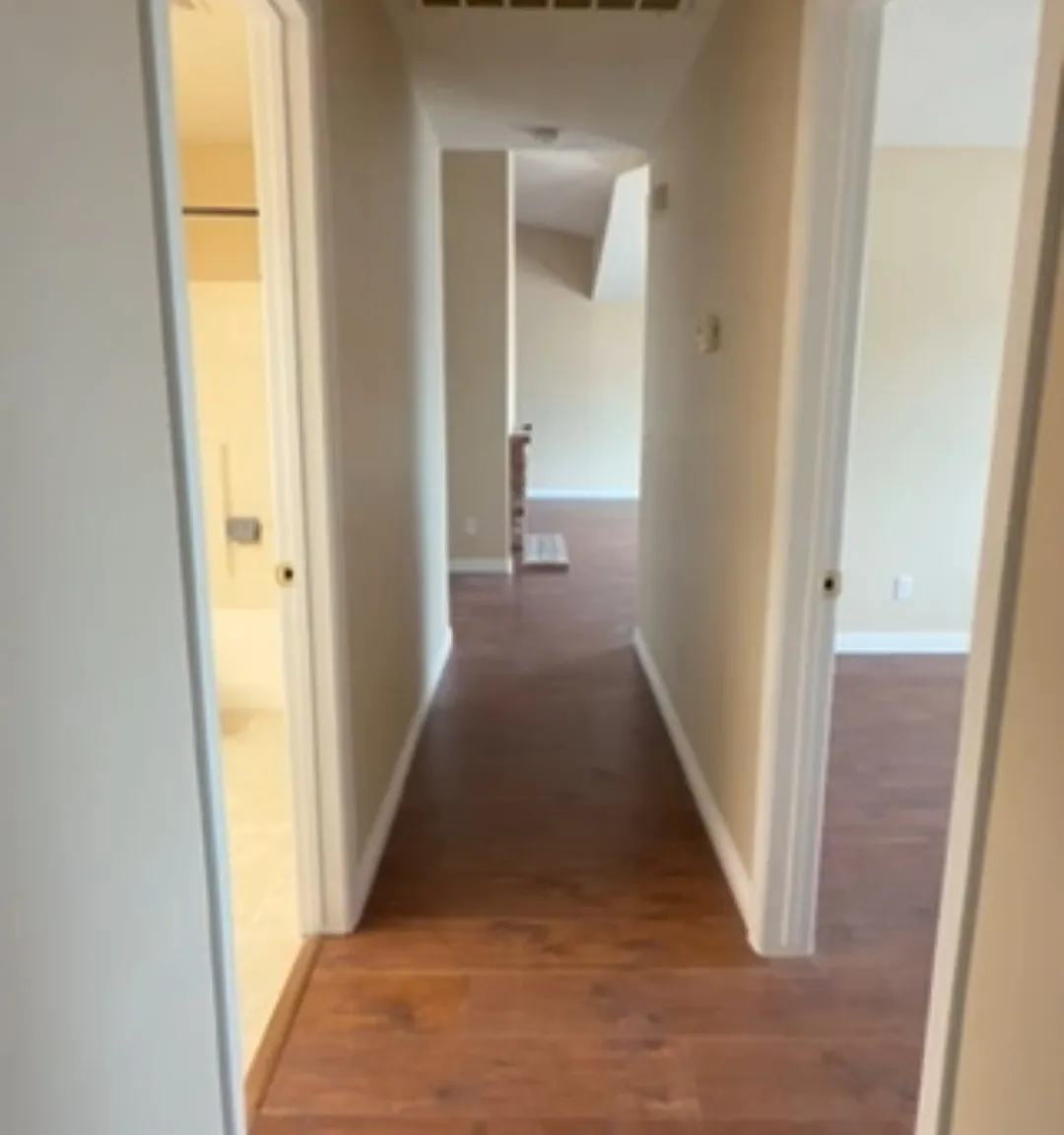 3 bed, 1388 sqft, $2,495 — Photo 3
