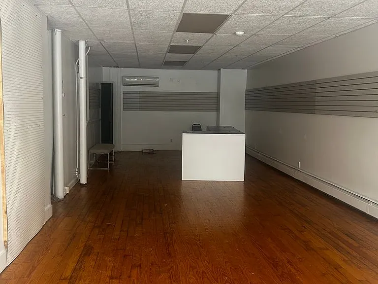 26 Main St — Photo 1