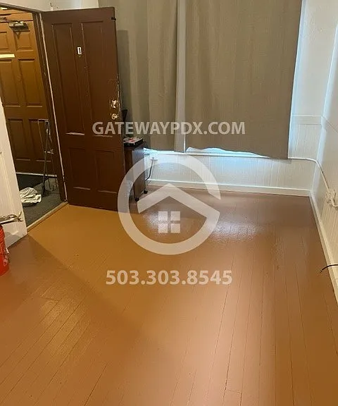 335 SE 80th Ave #1 — Photo 4