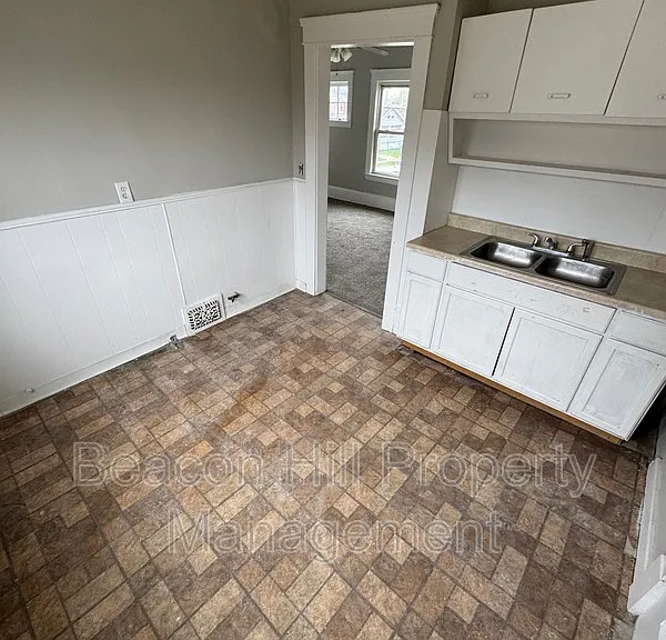 7923 Connecticut Ave — Photo 6