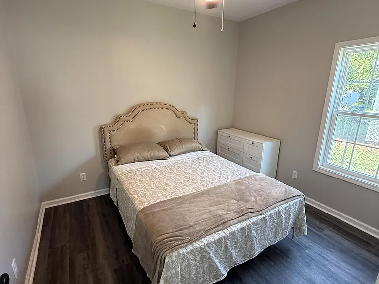 32 Edwards St — Photo 19