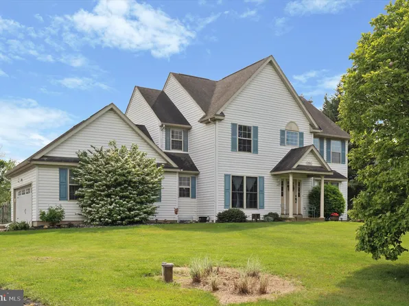 321 Mill Pond Ln, Oxford, PA 19363