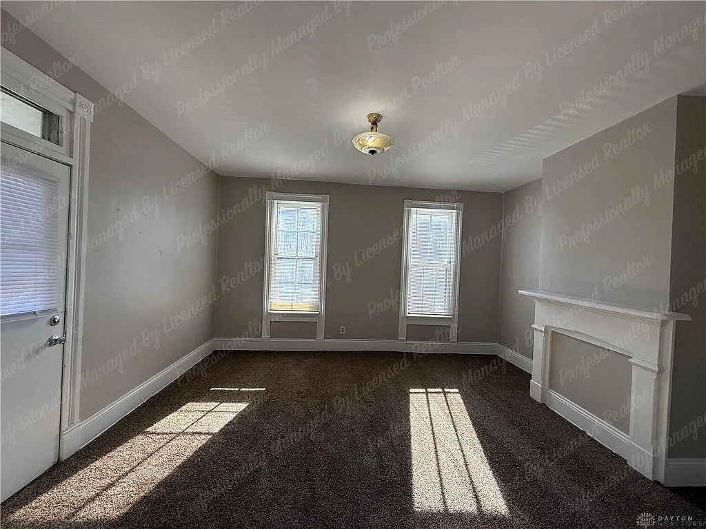 2 bed, 1.0 bath, 1806 sqft, $1,100 — Photo 4