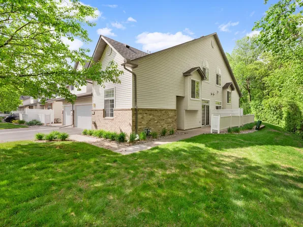 8419 Cortland Rd, Eden Prairie, MN 55344