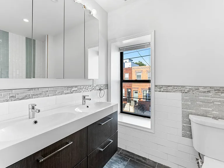 2100 Cross St — Photo 23