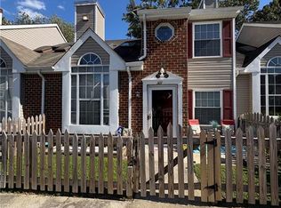 322 Rivers Ridge Cir, Newport News, VA 23608