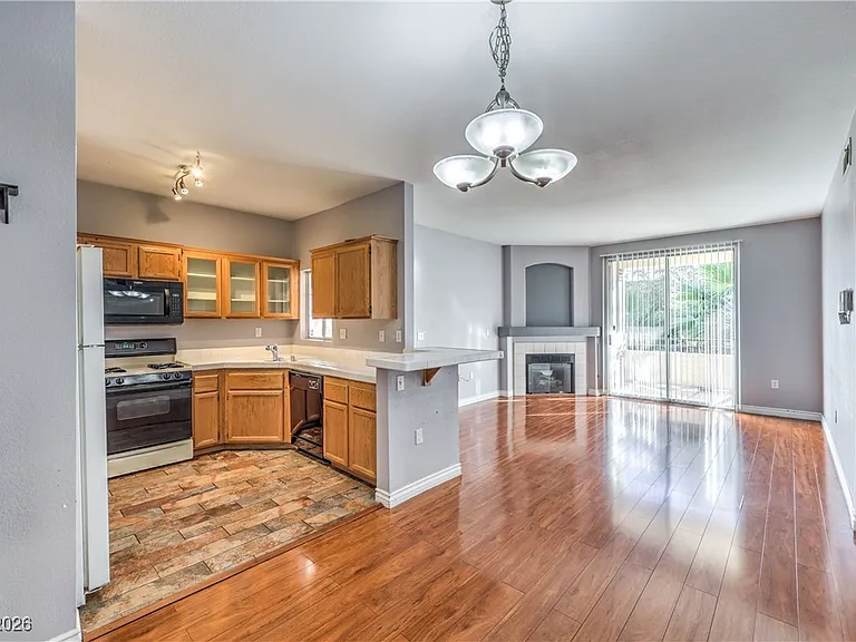1830 N Buffalo Dr #2085 — Photo 9