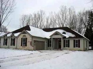 W189S6930 Lembezeder Ct, Muskego, WI 53150