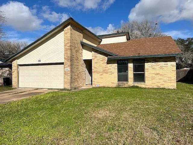 45 Ranch House Loop