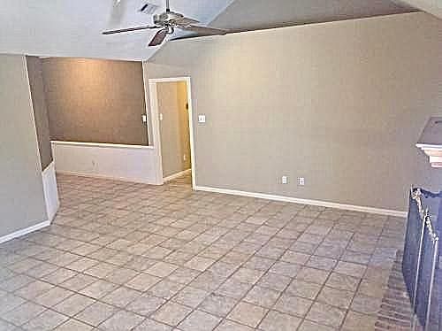 3rd image of 2904 Durango Ct