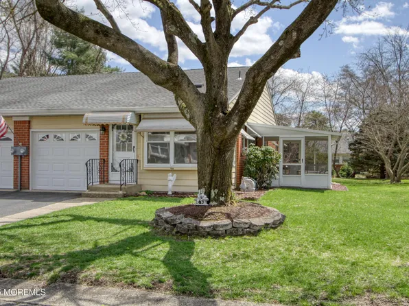31 Monticello Drive #B, Whiting, NJ 08759