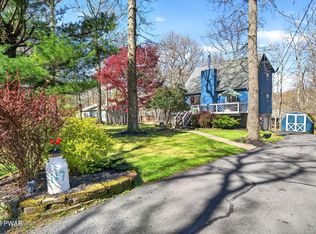 117 Park Ridge Dr, Milford, PA 18337