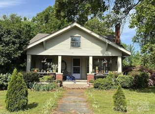 330 33rd St SW, Hickory, NC 28602